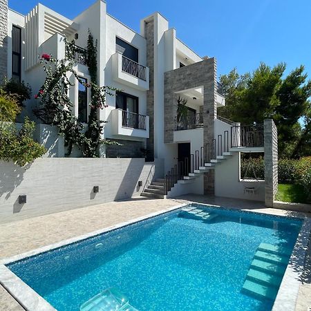 Villa Pine Bar Exterior photo