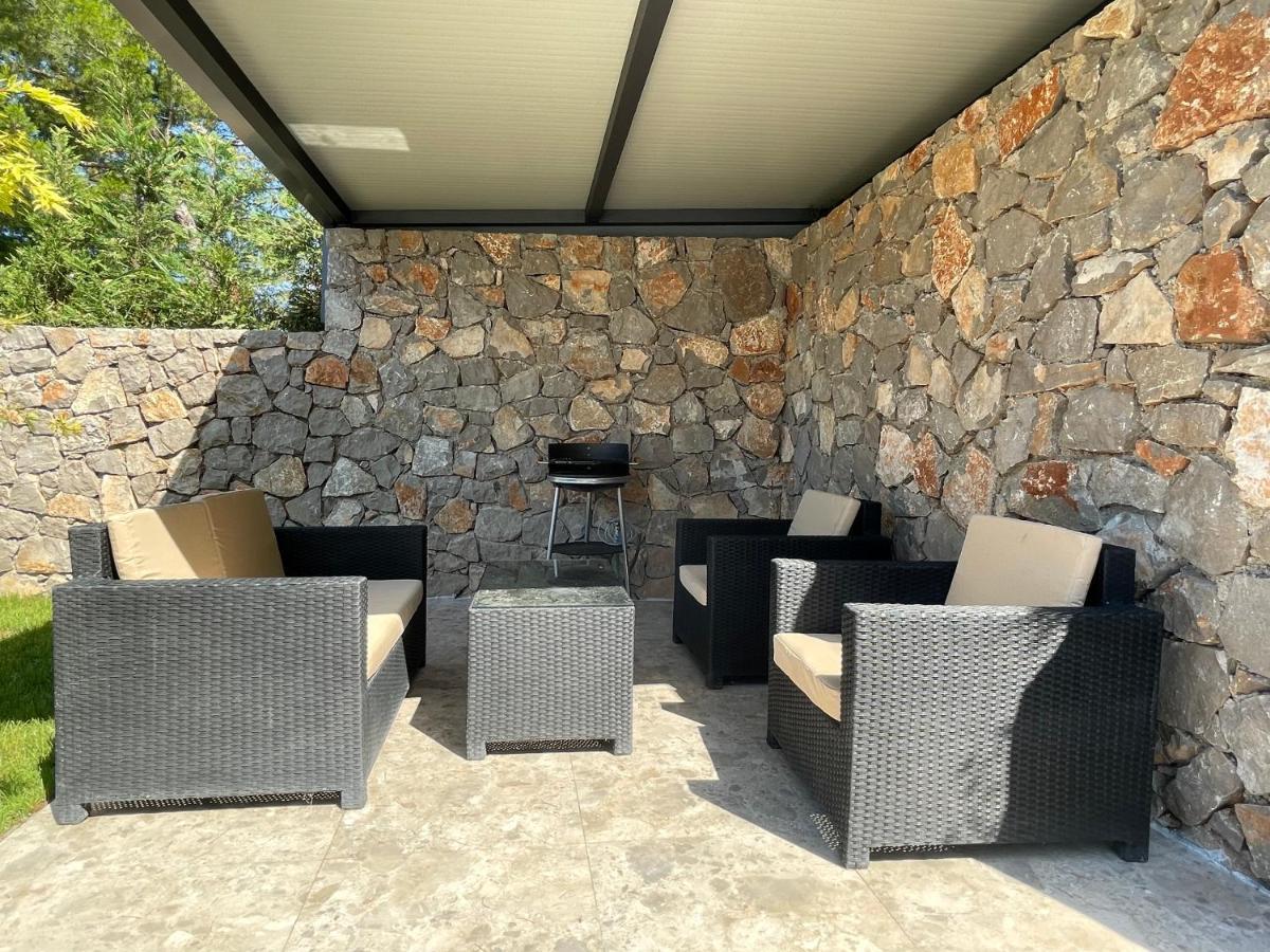 Villa Pine Bar Exterior photo